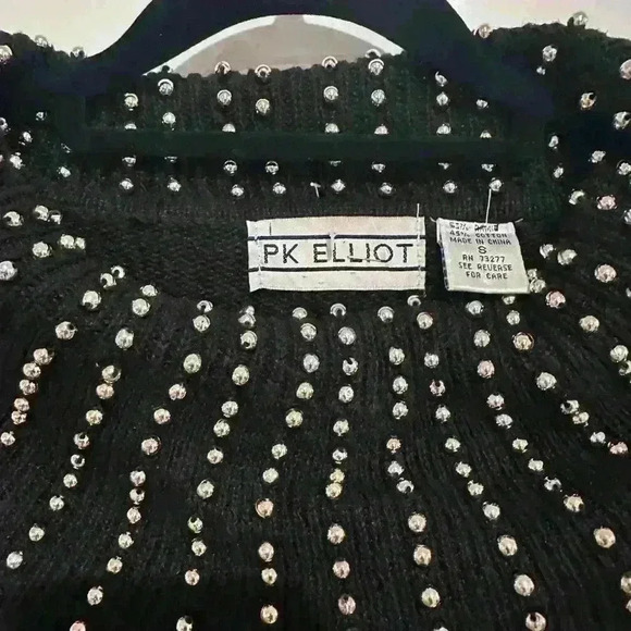 Size Small PK Elliot Vintage Black & Gold Beaded Womans Sweater - Picture 3 of 4